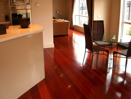 Очищающее средство для ламината LAMINATE CLEANER